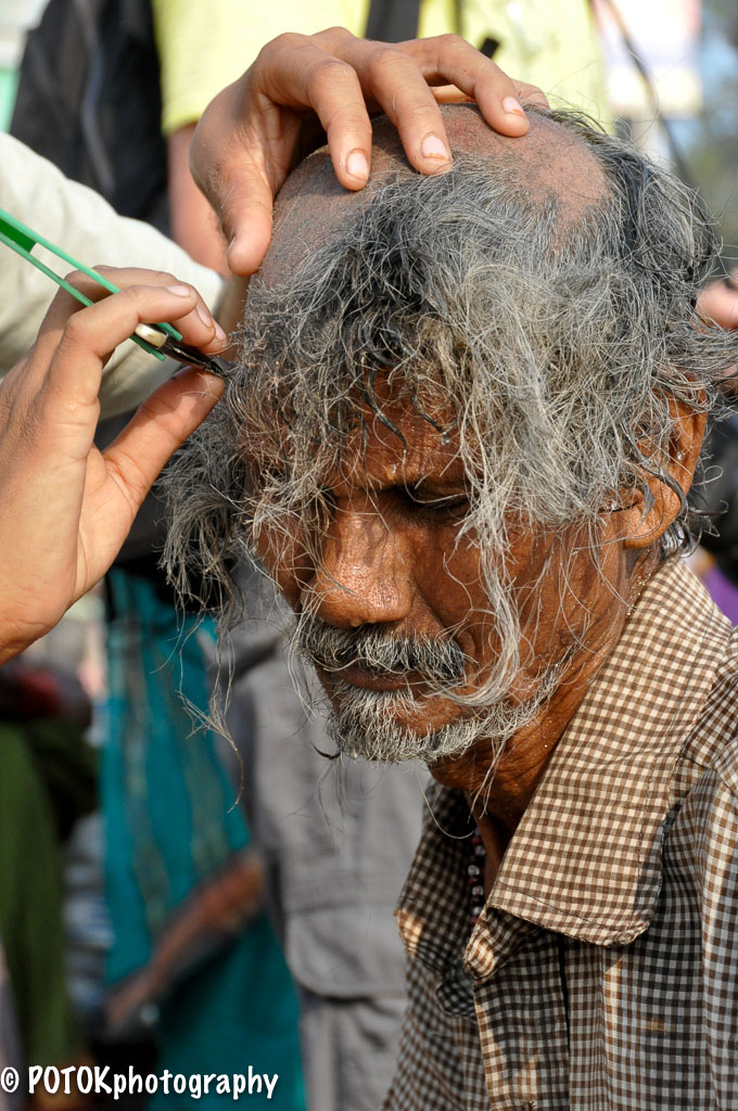 Varanasi-head-shaving-0795.JPG