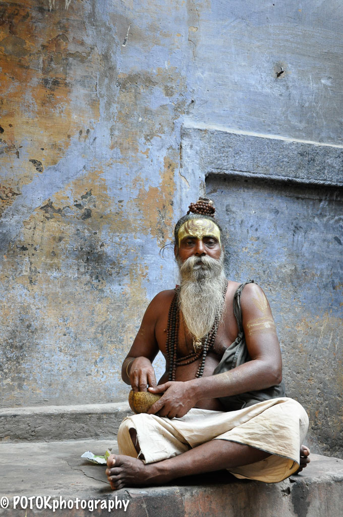 Varanasi-holy-man-0329.JPG