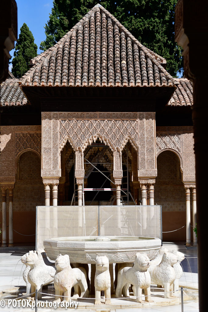 Palacio-de-los-leones-Alhambra-0203.JPG