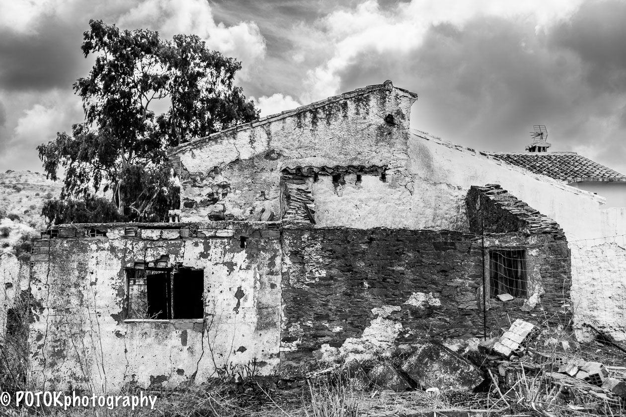 Ruins-old-house-514.JPG