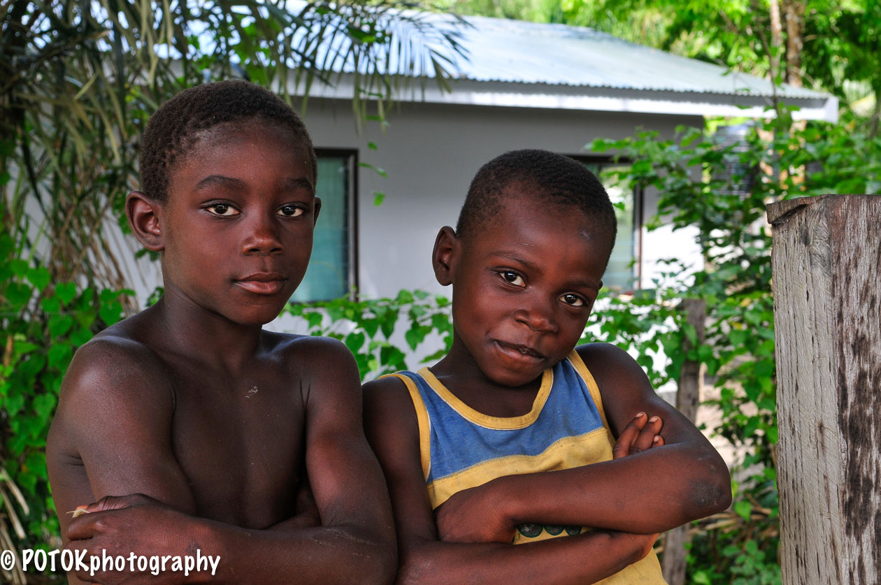 Suriname-Marron-boys-1596.JPG